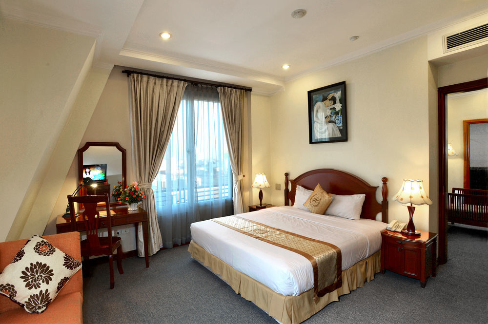 Rosaliza Hotel Hanoi Exterior photo