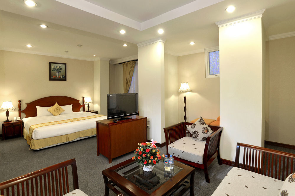 Rosaliza Hotel Hanoi Exterior photo